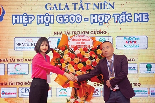 ĐÈN LED KINGLED: NHÀ TÀI TRỢ KIM CƯƠNG TẠI GALA G500 - HỢP TÁC ME