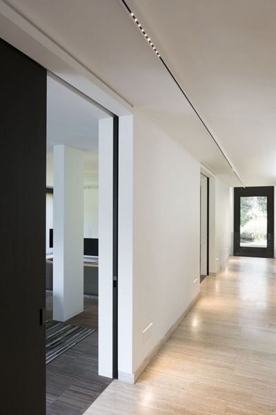 Hành lang sử dụng đèn RNCM