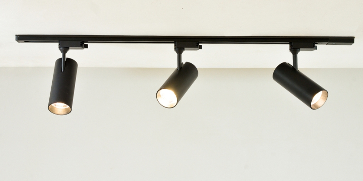 đèn rọi ray saphire vỏ đen